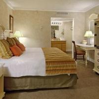 Howard Johnson By Wyndham Hotel Burlington